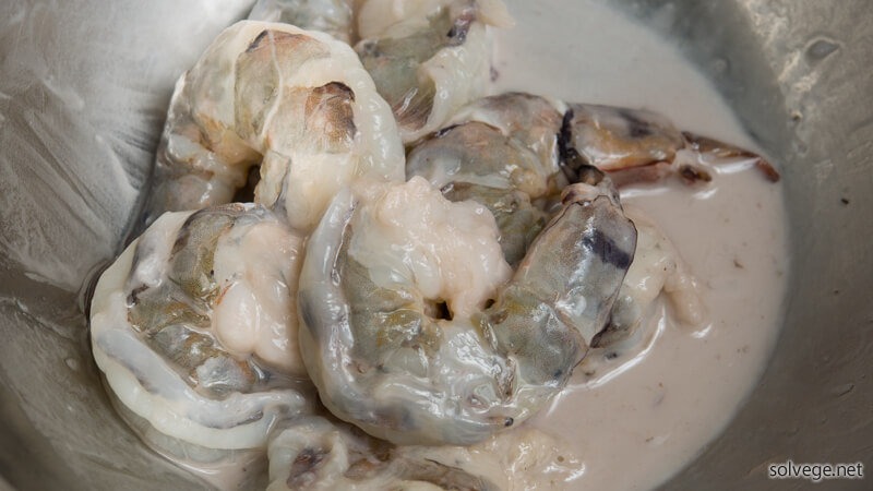 汚れが取れて色が変わったブラックタイガーイメージ