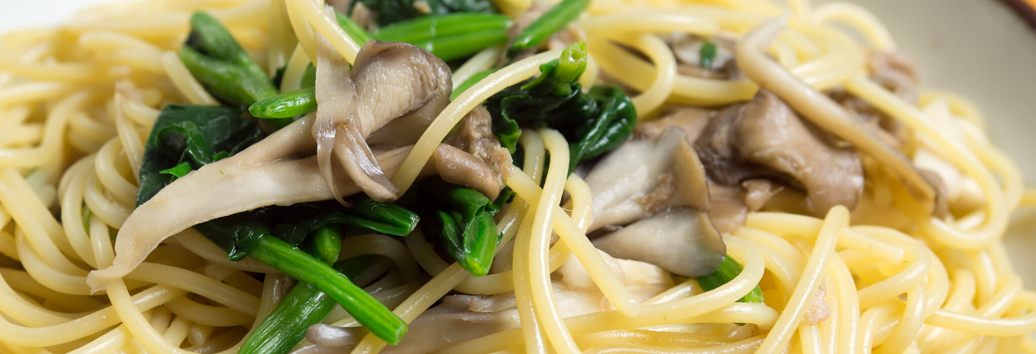 ホウレンソウとツナ、マイタケの和風パスタ / 解決野菜のお助け野菜レシピ